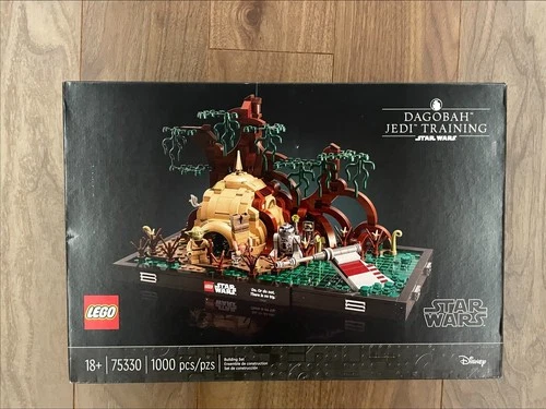 LEGO Star Wars: Dagobah Jedi Training Diorama (75330)