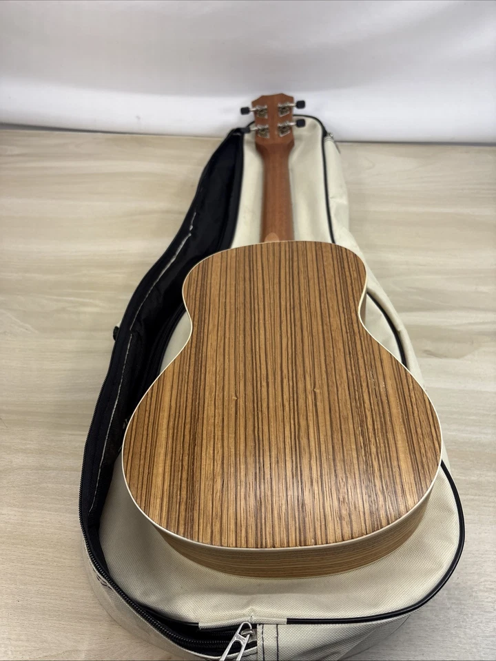 Caramel Ukulele CT102A With Case - Image 3 of 4
