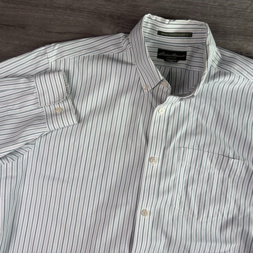 Eddie Bauer Herren Relaxed Fit Button Down Hemd Größe L knitterarm