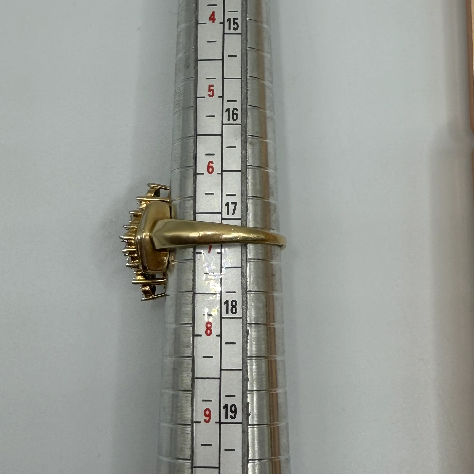 Solid 10K Yellow Gold Ring with Diamond Cluster S… - image 13