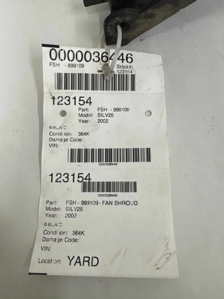 Cubierta del ventilador Chevrolet Silverado 2500 2001-2005 6,6 L Foto 2 de 3