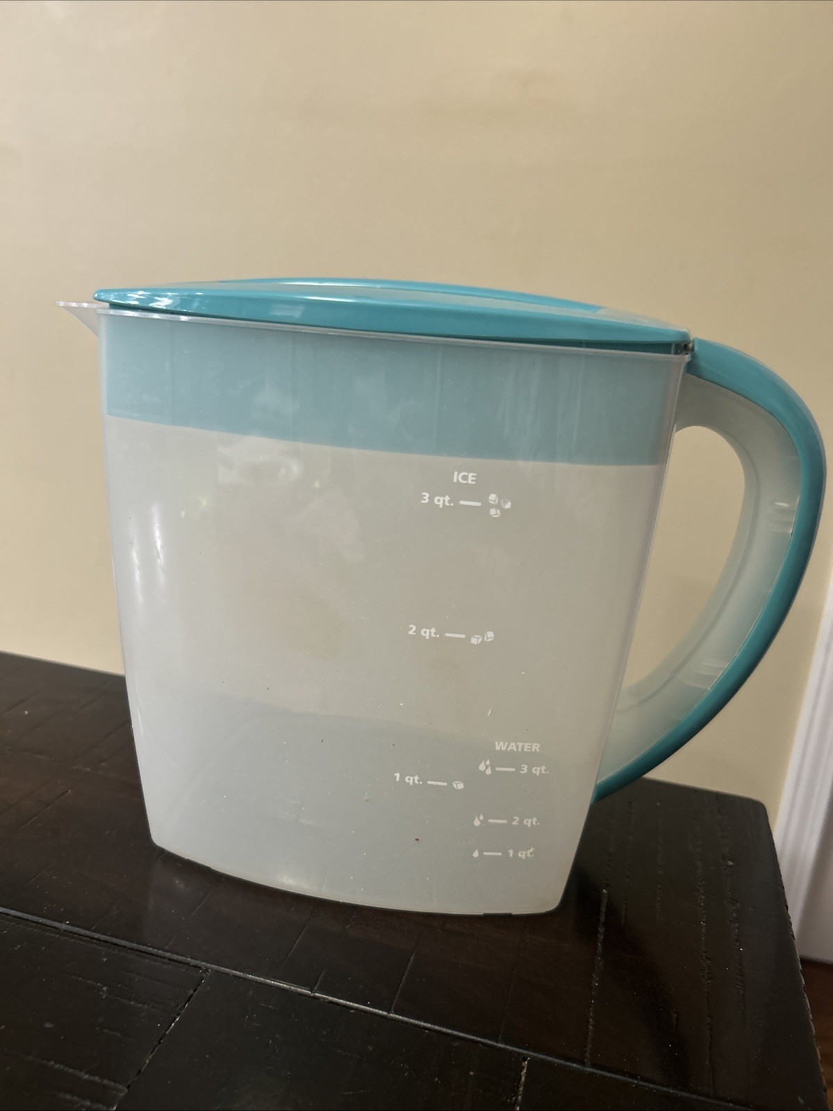 3 Qt Model Tm75 Tm70 Pitcher W/ Turquoise Handle & Lid