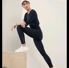 Athleta BLACK Rainier High Rise Cargo Tight Legging size M Medium BLACK