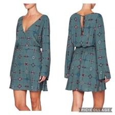 TIGERLILY Tambour Olive Green Bell Sleeve Wrap Dress NWT RRP$180 Size 10AU /6US