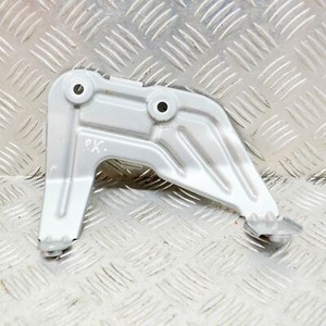 BMW X3 G01 Kotflügelhalter vorne links 7424677 2017