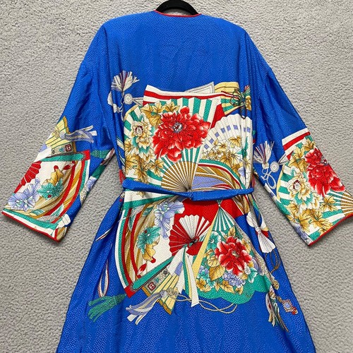 De Colección Mary McFadden Bata Larga Azul Satinado Kimono Arte Asiático Japonés Casa Abrigo - Imagen 9 de 12