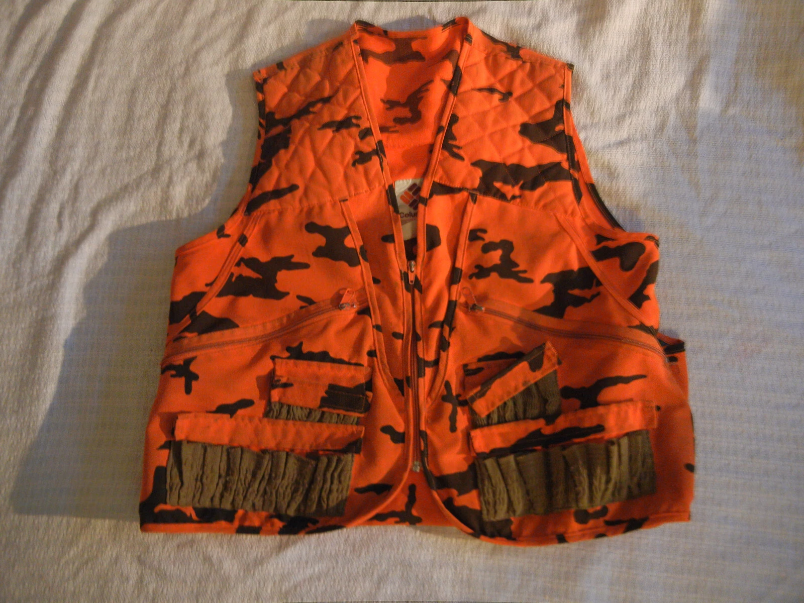 ASIS VTG COLUMBIA Sportswear Orange Camo Vest hunting fishing Neon