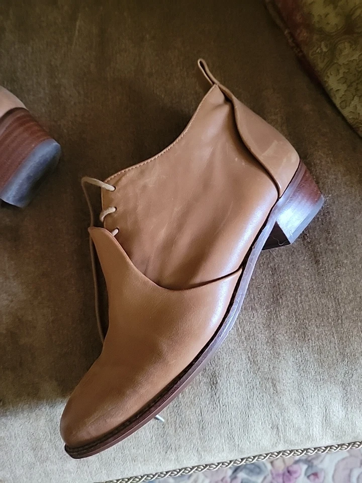 Zapatos Bota Kelsey Dagger Talla 8 y 1/2 Foto 4 de 4