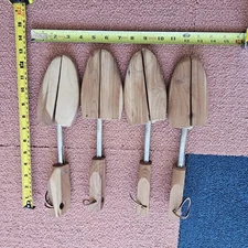 Shoe Keepers by Rochester Shoe Tree Co LARGE Split Toe cedar Wood 2 pairs Y0d