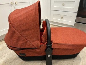 Cybex Priam Lux Carry Cot Autumn gold