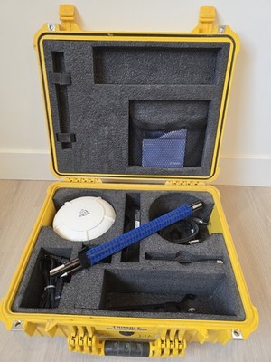 Trimble R8 Model 3 GNSS GPS RTK Survey Receiver 410-430MHz Complete Kit Tested