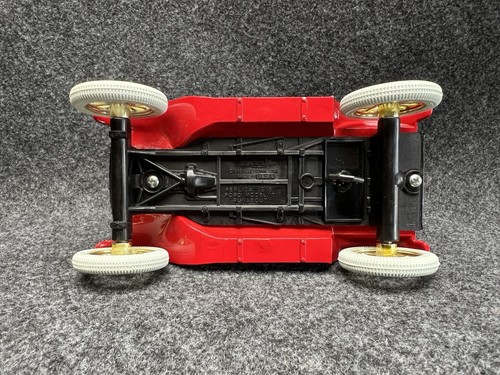 ERTL 1918 Ford Model T Runabout Replica Texaco Petroleum Texas Gas Oil Black - Picture 9 of 13