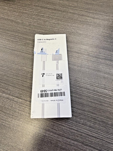 USB-C to Magnetic 3 Charging Cable 2M White for MacBook Open Box