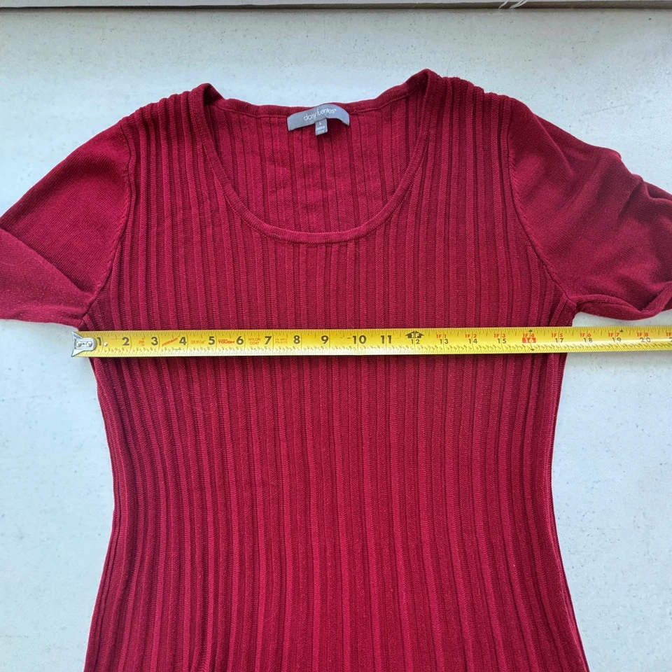 Daisy Fuentes Y2K 女式毛衣,尺寸 L,学院风合身喇叭罗纹长款 — 第 2/4 张图片