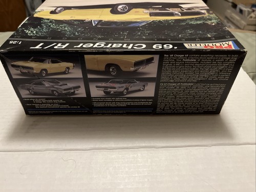 1969 Dodge Charger R/T Built Plastic Model By Revell Monogram 1997 Custom 1/25 - Picture 13 of 17