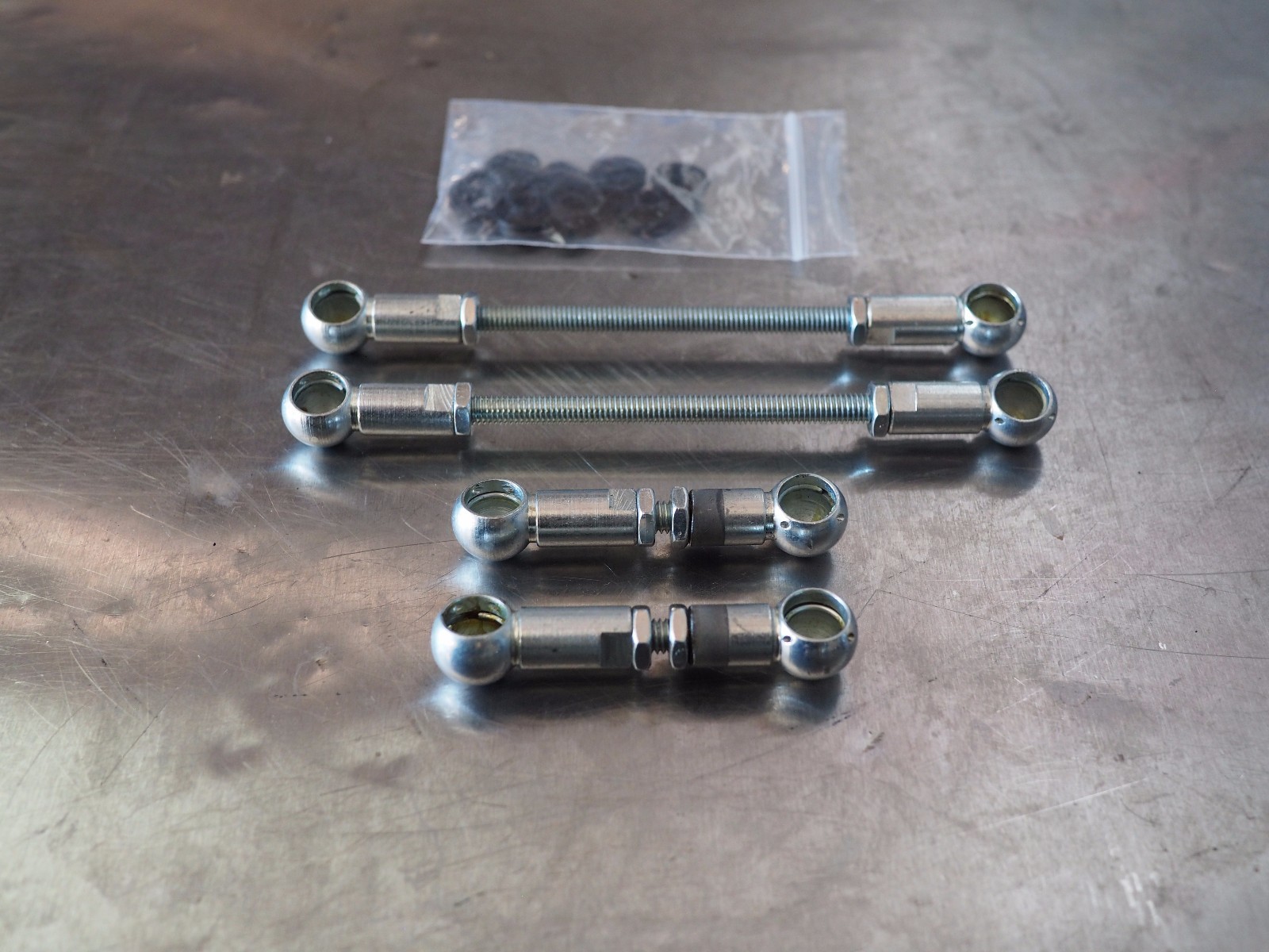 Mercedes E-Class / CLS-Class Air Suspension Lowering Links - Foto 2