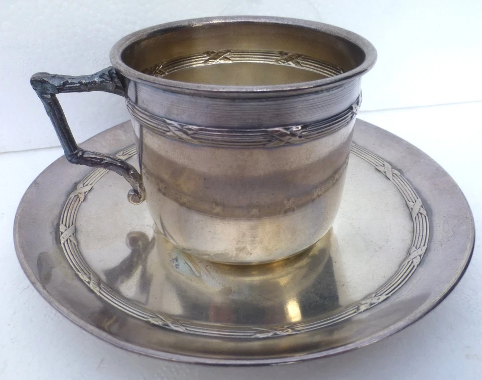 TASSE à CAFÉ Thé Métal Argenté Poinçons illisibles + SOUS TASSE - Photo 1/4