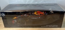Minichamps 1/18 Oracle Red Bull Racing RB18 2022 Max Verstappen Miami GP