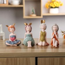 Moderne Mädchen-Figur Statue aus Kunstharz zum Sammeln für