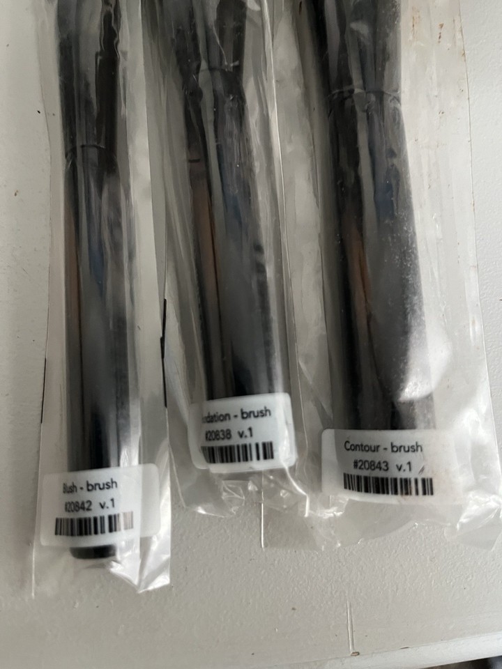 Jual Young Living Savvy Minerals Brush Original (new) | Shopee Indonesia