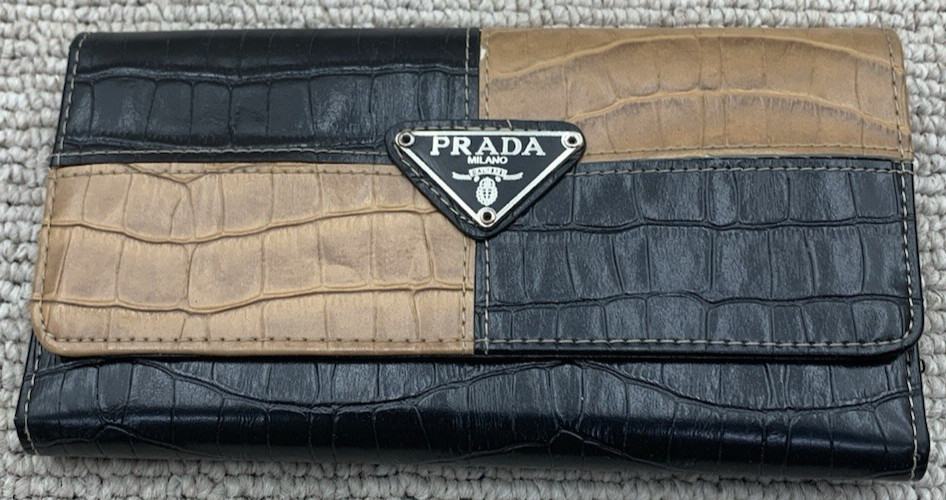 Rare Vintage Prada Milano Saffiano leather Wallet Clutch W/ 2-toned, croc design