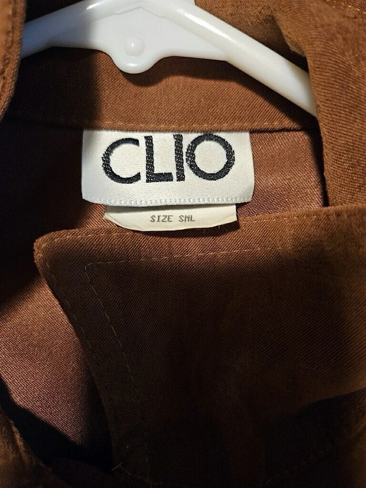 Camisa chaqueta marrón ligera vintage Clio de poliéster con botones pequeña para mujer Foto 3 de 4