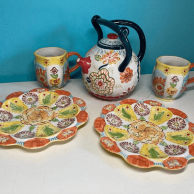 Anthropologie 3 Handle Teapot with 2 Orange Pattern ''Biscuit'' Plates and  2 Cups