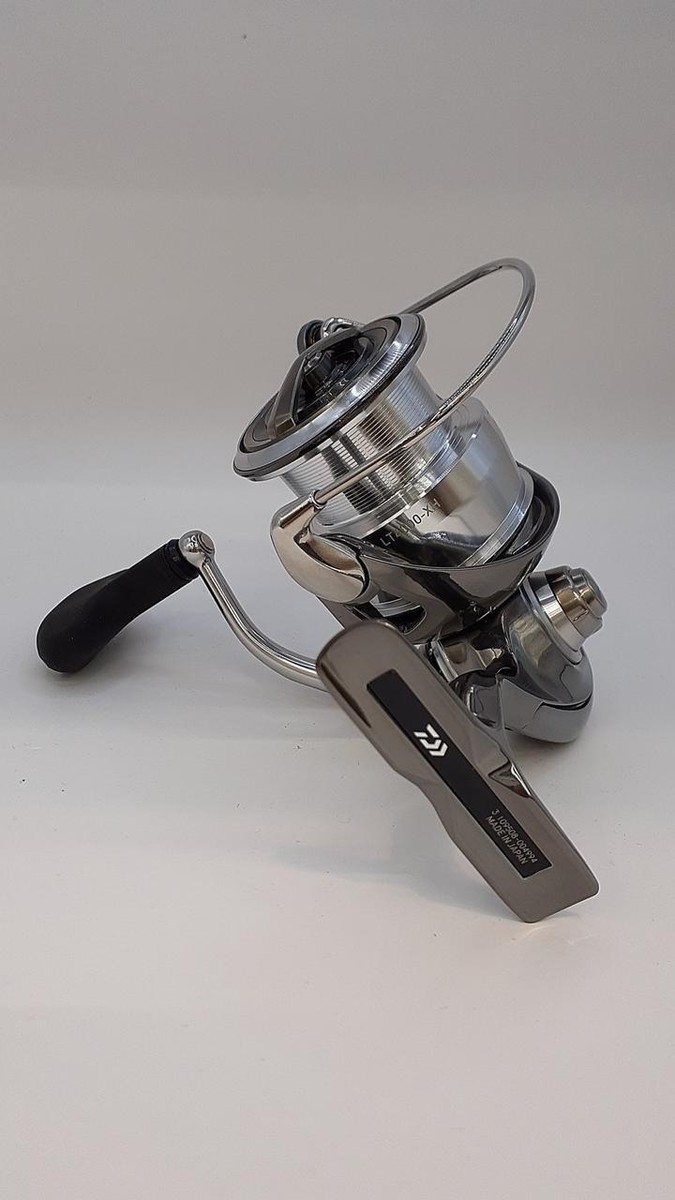 DAIWA 22 EXIST LT4000-XH Spinning reel USED A | eBay