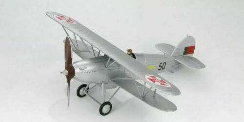MAQUETTE À MONTER - PZL-23B Karas Mirage Hobby | N° 134833