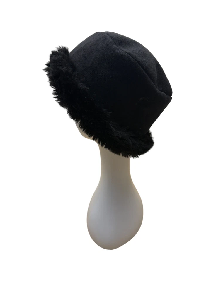 Sombrero cubo de invierno Coldwater Creek para mujer negro de piel sintética Foto 4 de 4