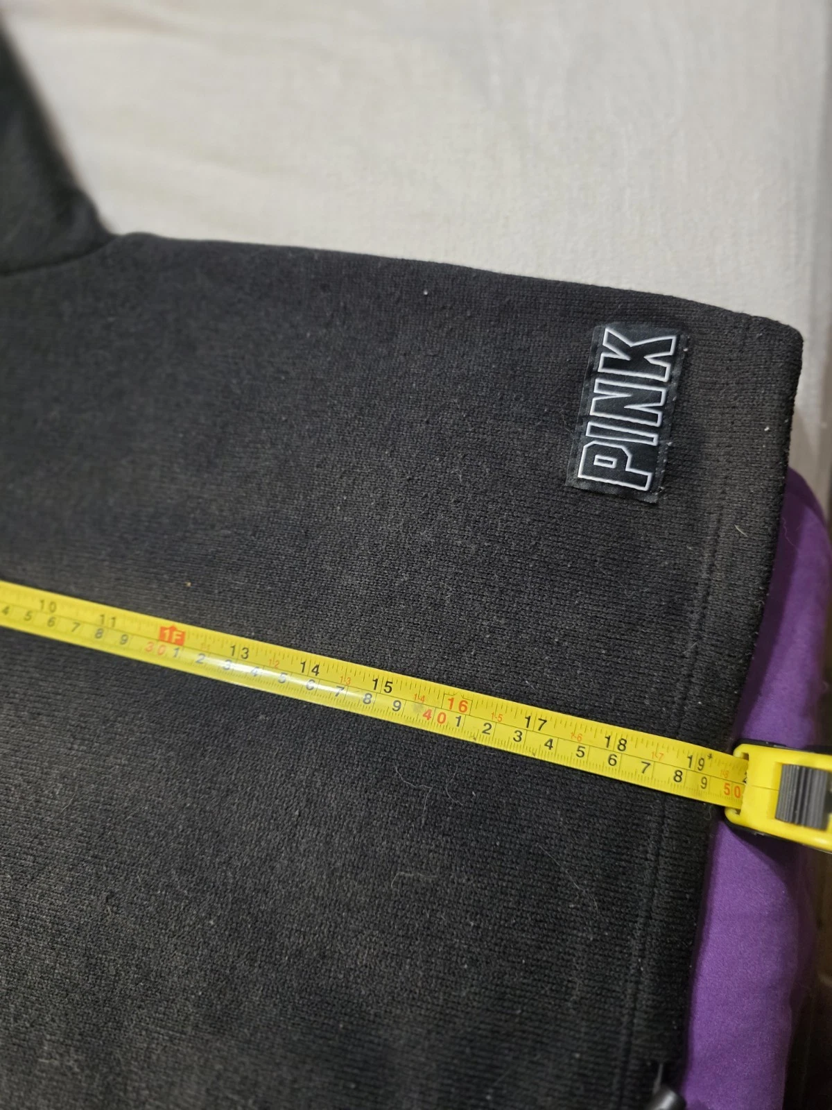 UNDERCOVER Felpa con cappuccio Victoria Secret ROSA felpa S donna ritagliata