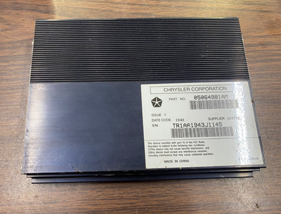 2013-2014 Dodge Charger Chrysler 300 Journey Audio Amplifier 05064981AM OEM