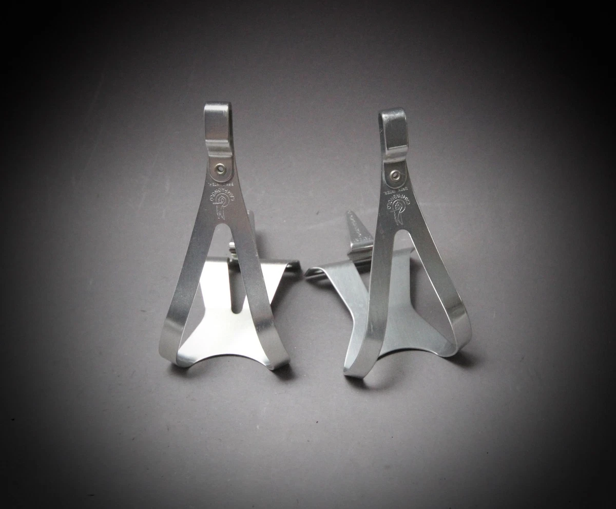 CAMPAGNOLO Pedal-Befestigungsschrauben + Zähne-Kit CAMPAGNOLO 8032484333321
