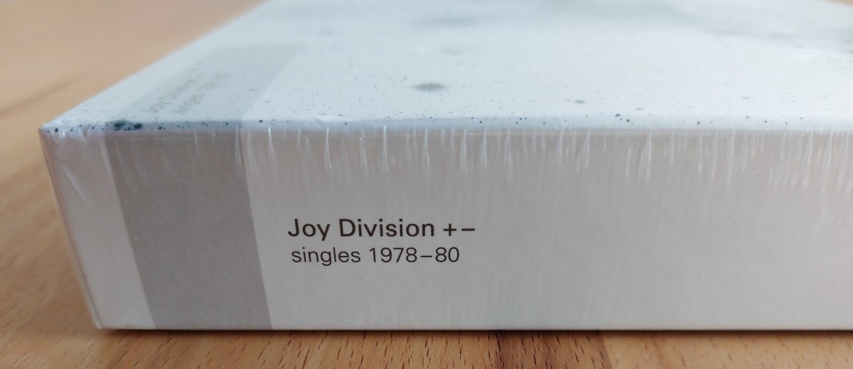 JOY DIVISION + - SINGLES 1978-80 : LIMITED EDITION 10×7