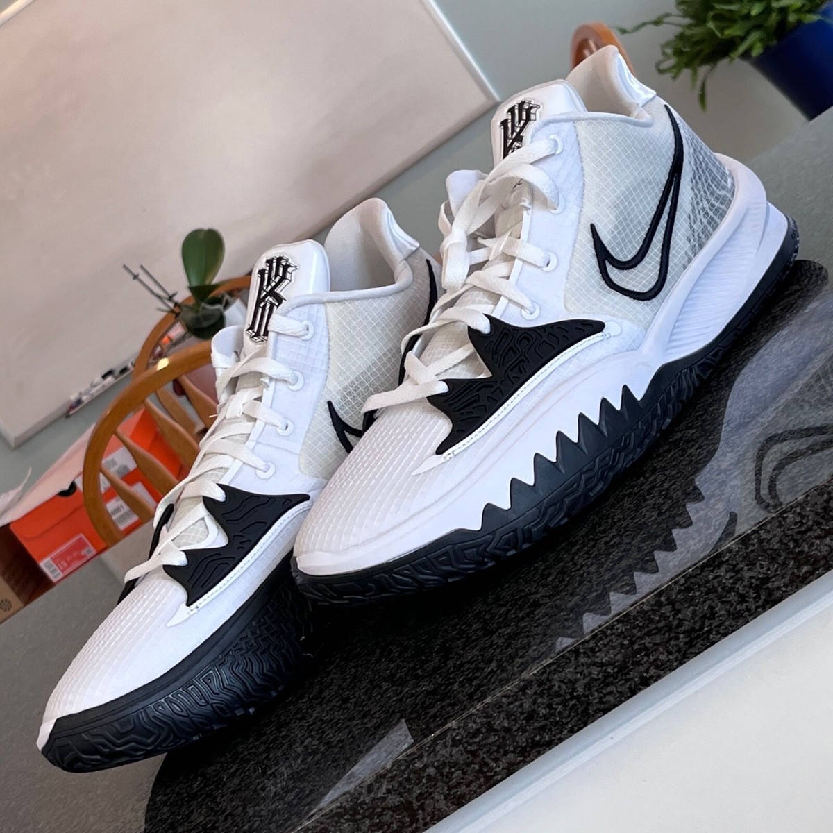 Size 18 Nike Kyrie Irving 4 Low TB White Black Oreo Grey DA7803