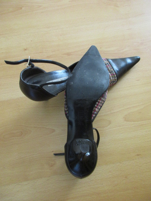 Picture 5 of 6