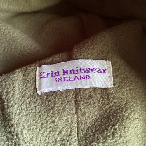 Erin Strickmütze Zopfmuster creme grün rosette Damen irische Wolle - Bild 9 von 12