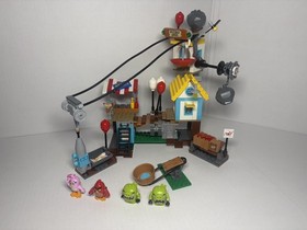 LEGO 75824 The Angry Birds Movie: Pig City Teardown 100% Complete 