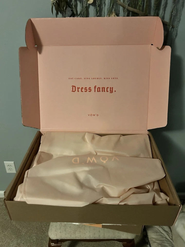 Vestido de novia Vow’d Cape NUEVO Foto 4 de 4