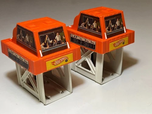 2 Vintage 1968 HOT WHEELS Redline Era PLAY SET ORANGE TRACK LAP COUNTERS
