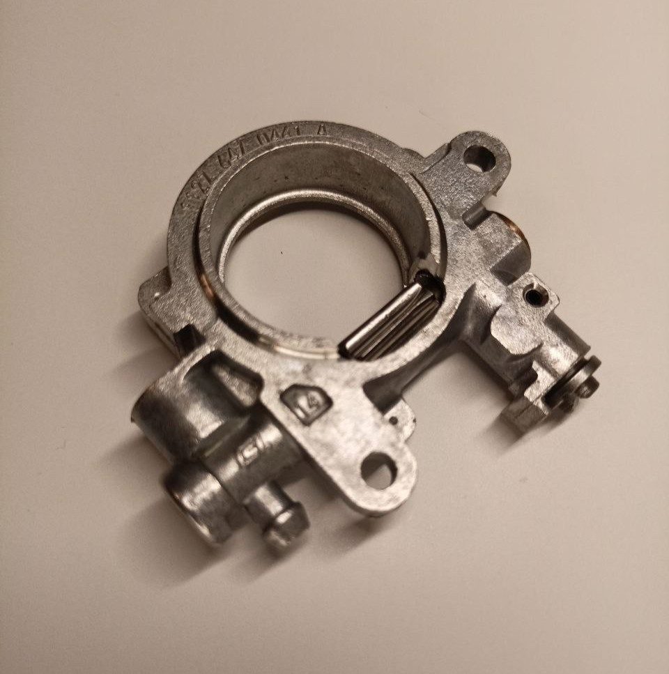 STIHL GENUINE  Chainsaw Oil Pump 1127 640 3204  029 039 MS290/311/390 BRAND NEW