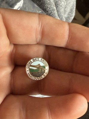 Vintage Lions Gate Bridge Souvenir Pin Pinback Vancouver Canada Rare