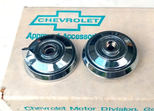 1961-1962 Chevrolet Impala Bel-Air Biscayne NOS GM Radio Knobs 61 62 348 SS 409
