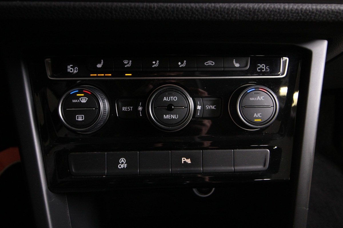 VW Touran 1,6 TDi 115 Comfortline 7prs