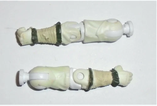 GI Joe Body Part 2004 Storm Shadow V15         Arm Set        C8.5 Very Good