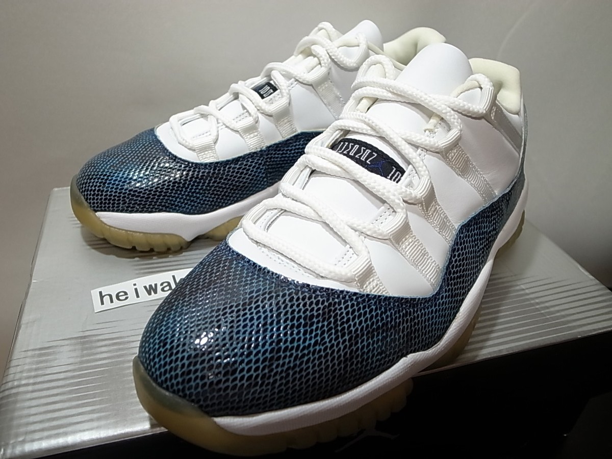 2001 NIKE AIR JORDAN 11 XI SNAKE LOW White/Black-Navy 136071 2001 NIKE AIR JORDAN 11 XI SNAKE LOW White/Black-Navy 136071