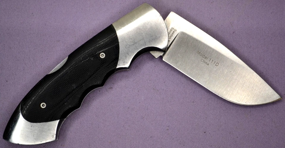 Browning Model 111D Sweden Steel Flat Blade Lock-back Black Handle Folding Knife - Image 2 of 4