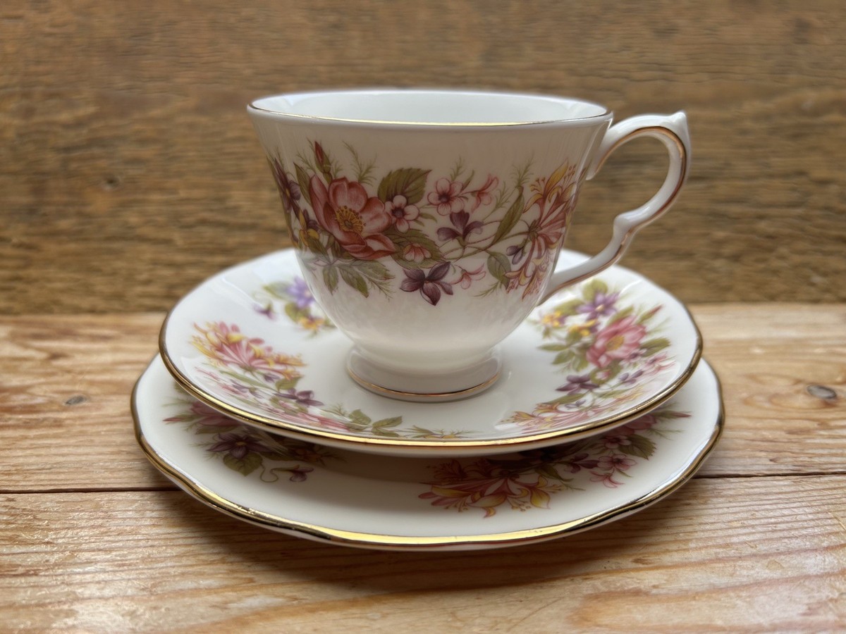 Vintage Colclough Bone China 18 Piece Tea Set/Floral/Retro Dining