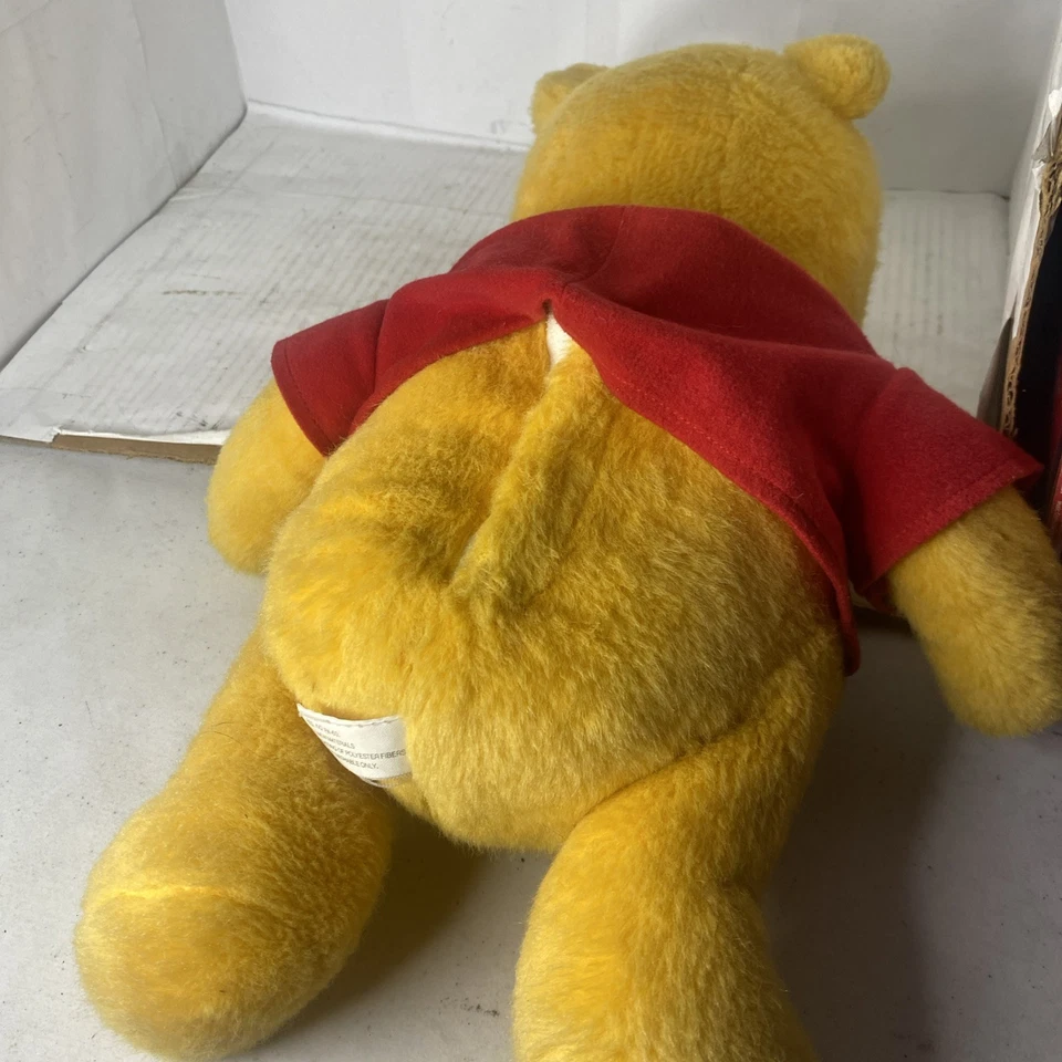 Oso de peluche vintage 1994 Disney Winnie the Pooh 14" Talking Pooh solo para reparación Foto 3 de 4