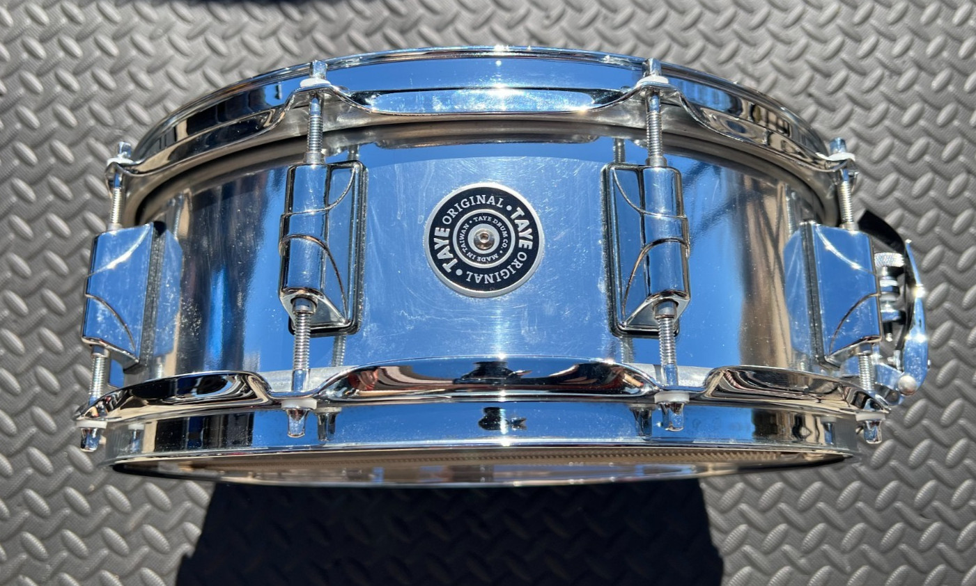 Taye Maple 5" X 14"  Snare Drum - Chrome Wrap